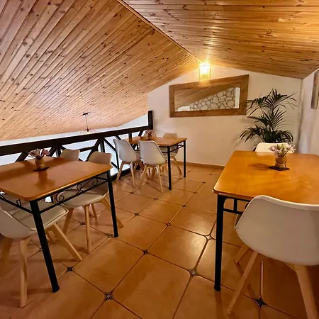 Domaine De La Ferme Lou Bed & Breakfast