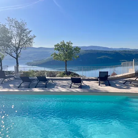 Domaine De La Ferme Lou Bed & Breakfast