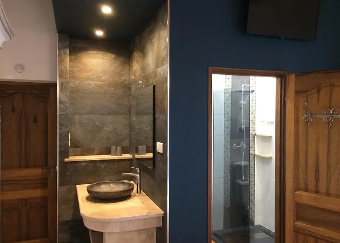 Ferme Lou Bed & Breakfast 4*